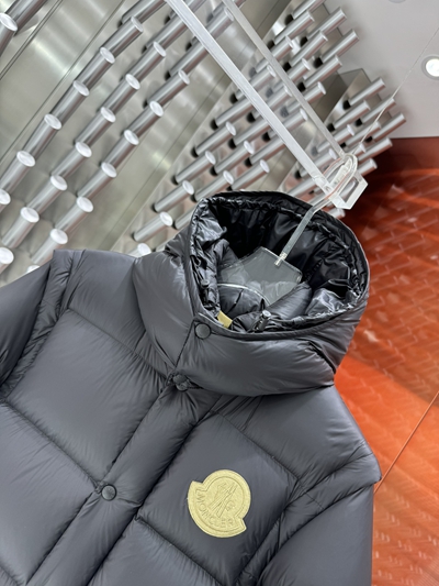 ハイクオリティダウンジャケット素材ディテール